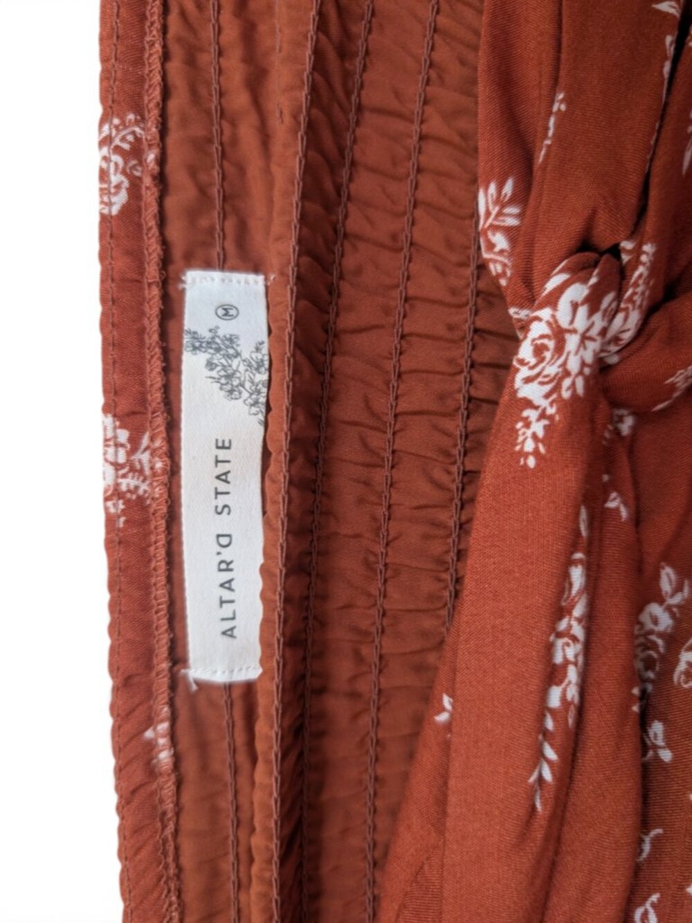 Altar'd State Floral Puff Sleeve Crop Top Size M Rust EUC - Picture 6 of 6